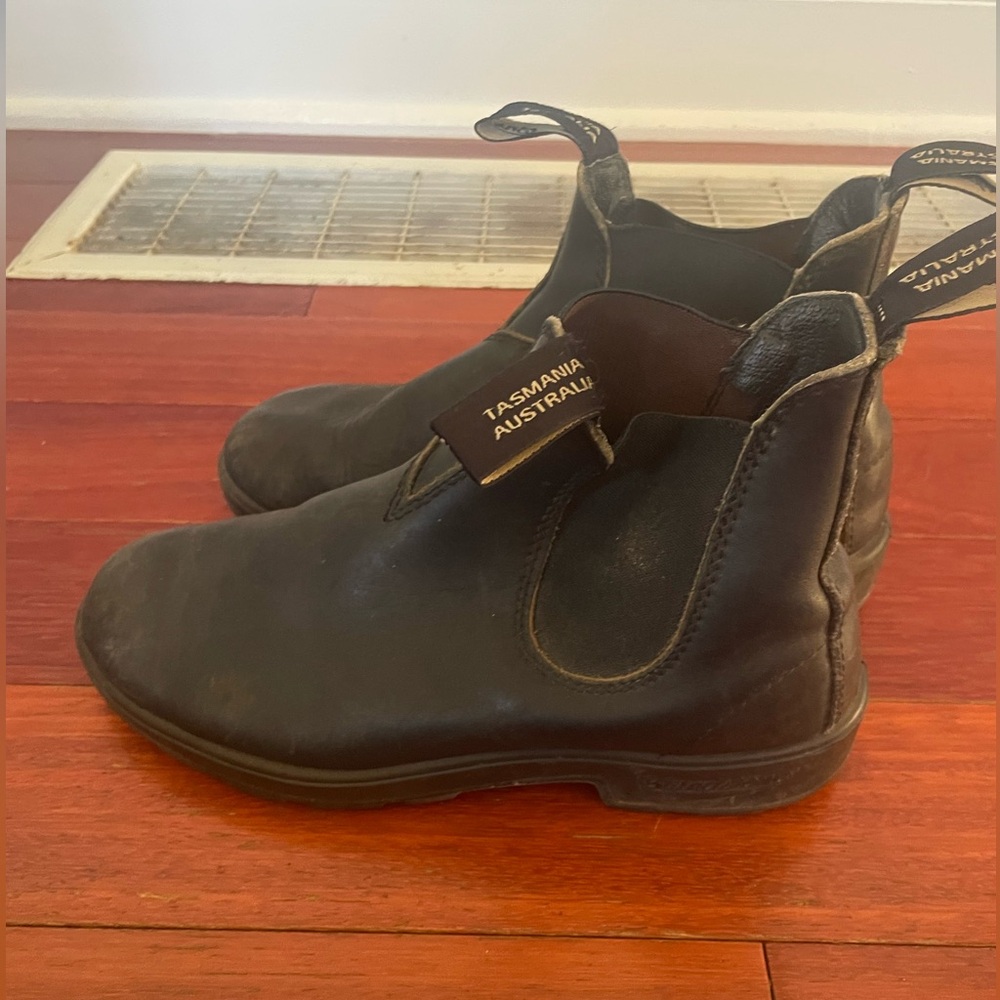 Black Australian Blundstone boots unisex original series size 5 (see photos)